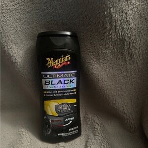 Meguiar's Ultimate Black Plastic Restorer